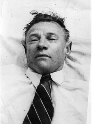 Police photographs of the body and of where it lay, December 1948