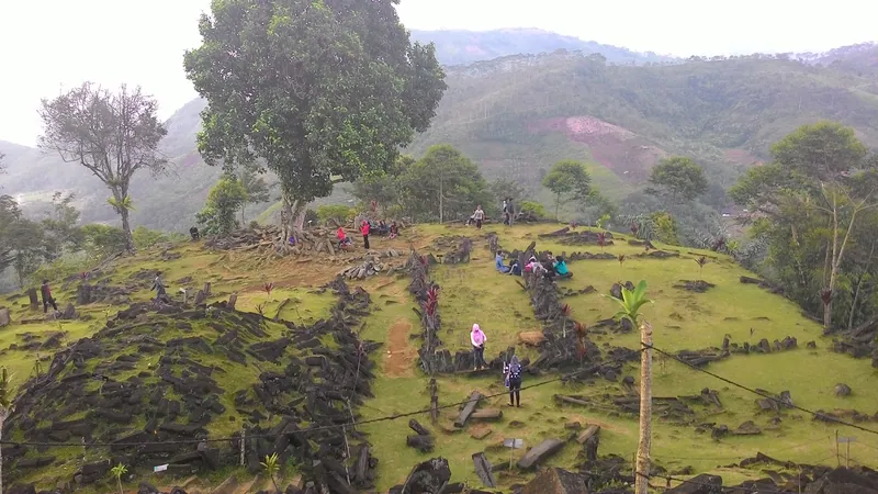 The five stone terraces and stair: photo