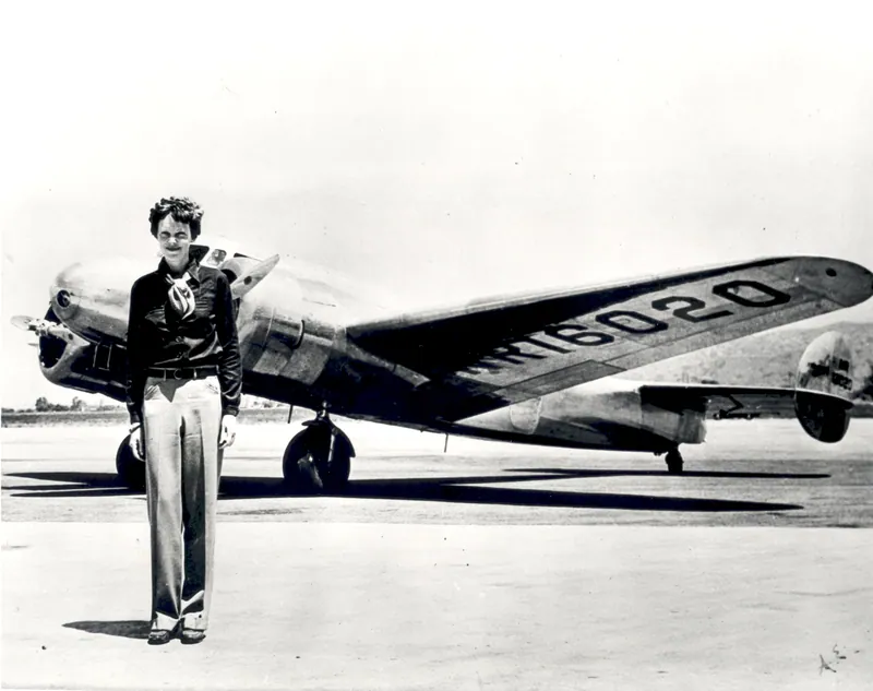 Lockheed 10-E Electra NR16020