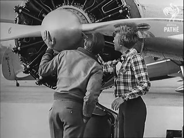 "Amelia Earhart Disappears", British Pathé newsreel, 1937: still at 0:09