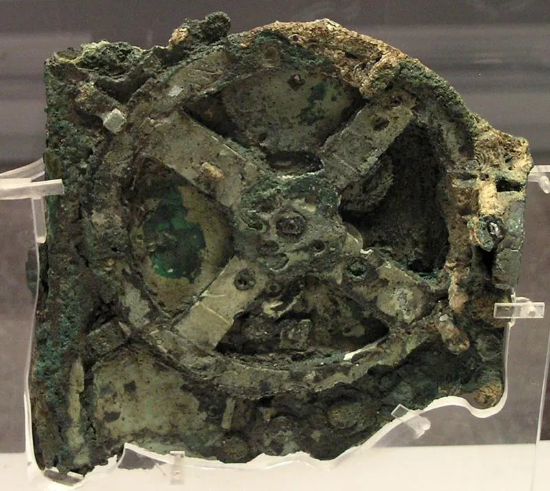 The Antikythera Mechanism fragments (X 15087): photograph