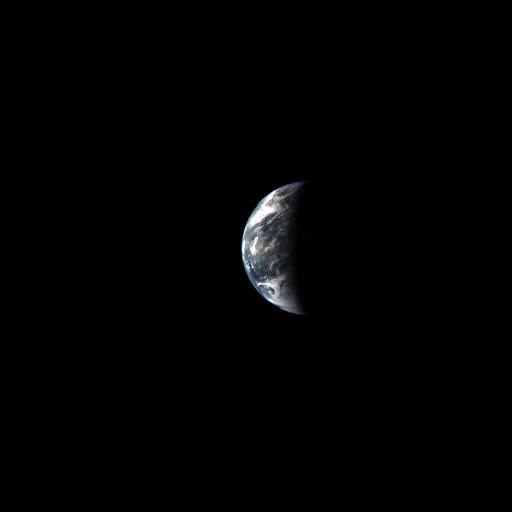 MESSENGER's Earth departure movie at 0:06